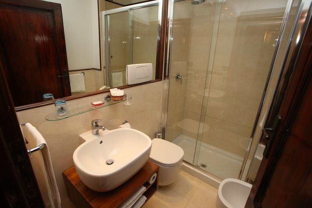 Bed and Breakfast Al Colonnato Di San Pietro à Rome Extérieur photo