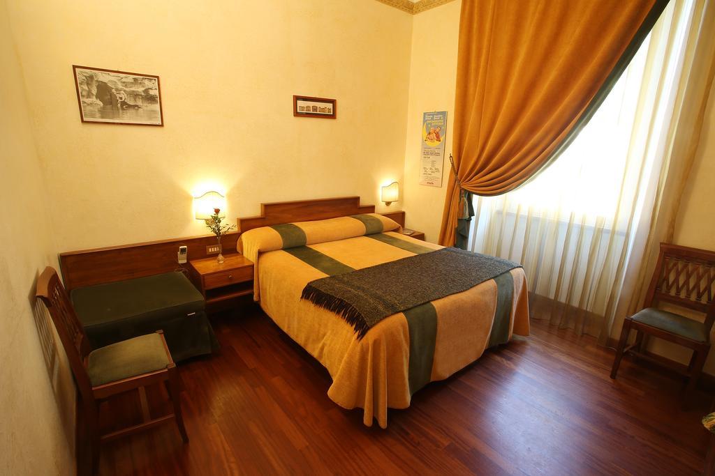 Bed and Breakfast Al Colonnato Di San Pietro à Rome Extérieur photo