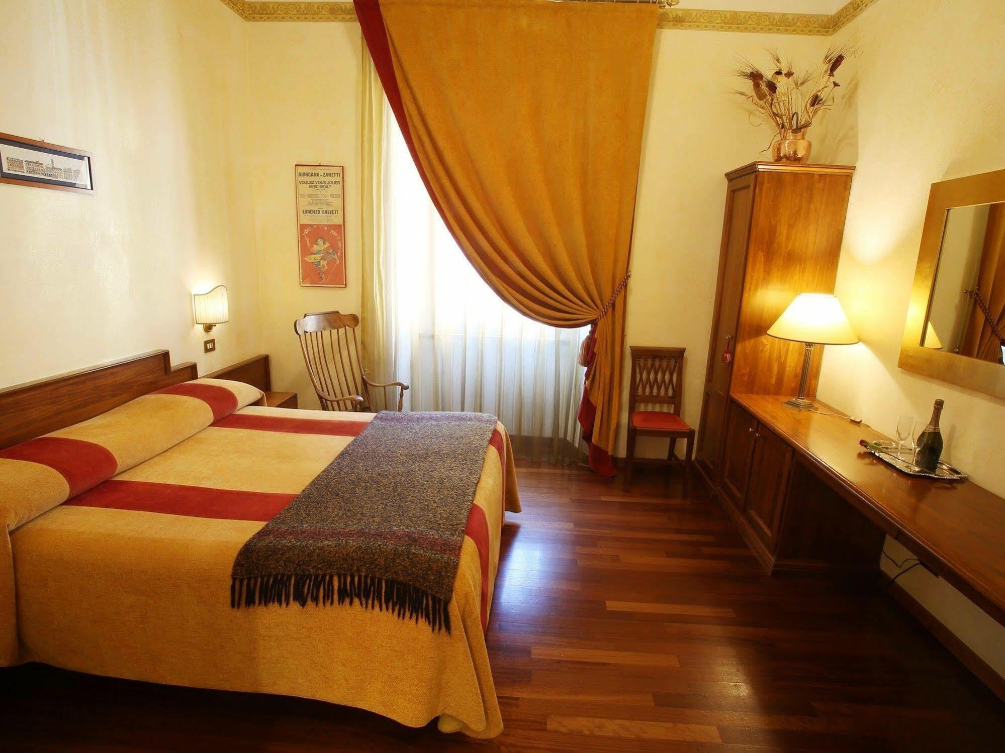 Bed and Breakfast Al Colonnato Di San Pietro à Rome Extérieur photo