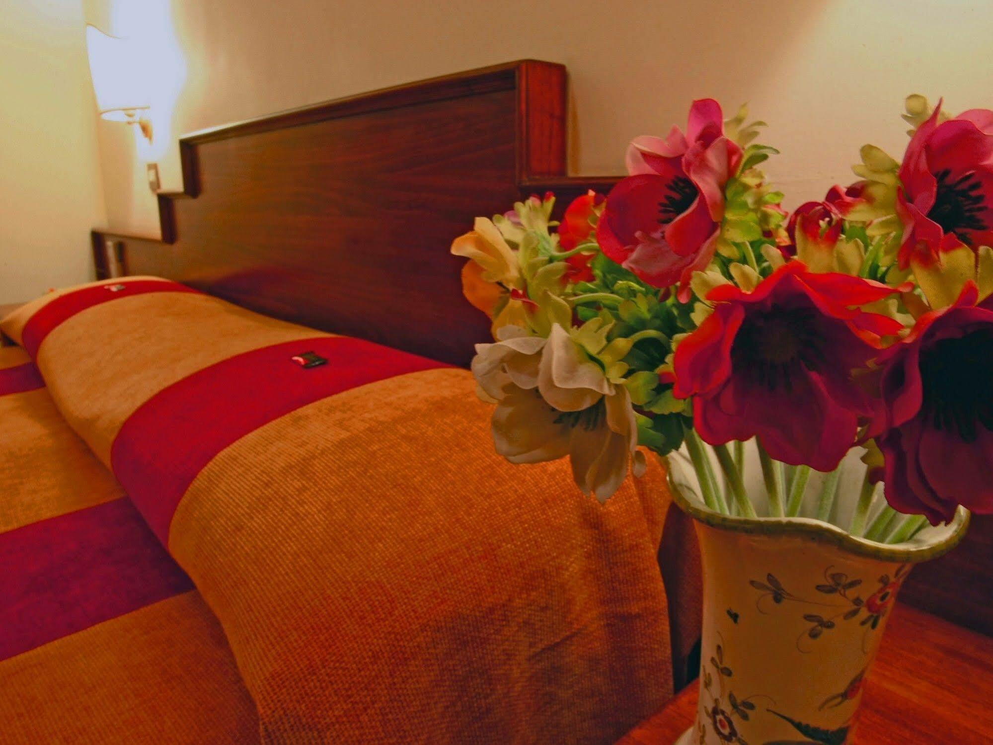 Bed and Breakfast Al Colonnato Di San Pietro à Rome Extérieur photo