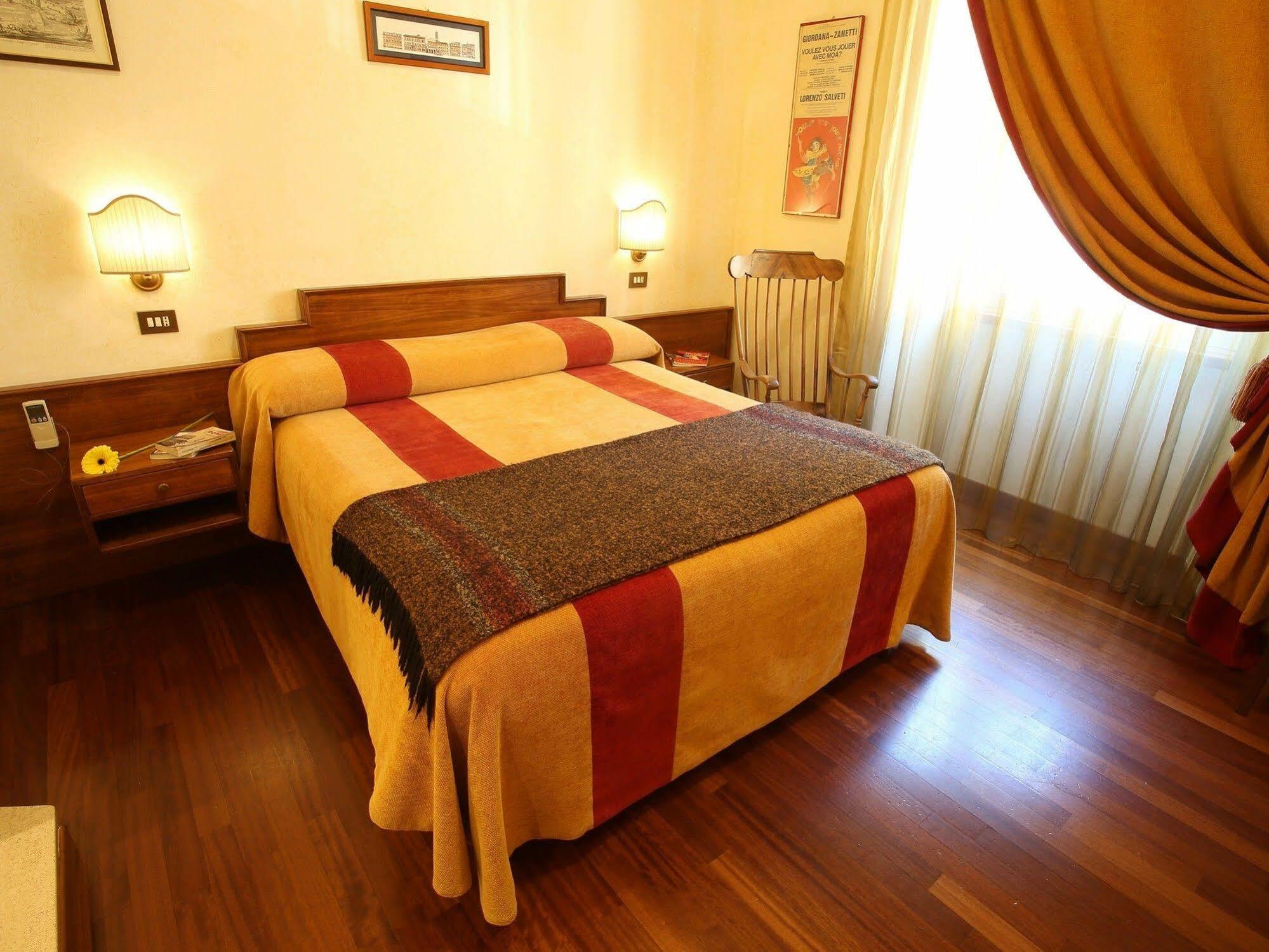 Bed and Breakfast Al Colonnato Di San Pietro à Rome Extérieur photo