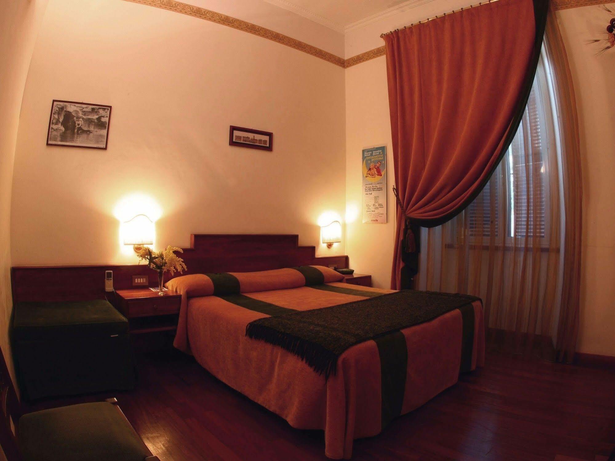 Bed and Breakfast Al Colonnato Di San Pietro à Rome Extérieur photo