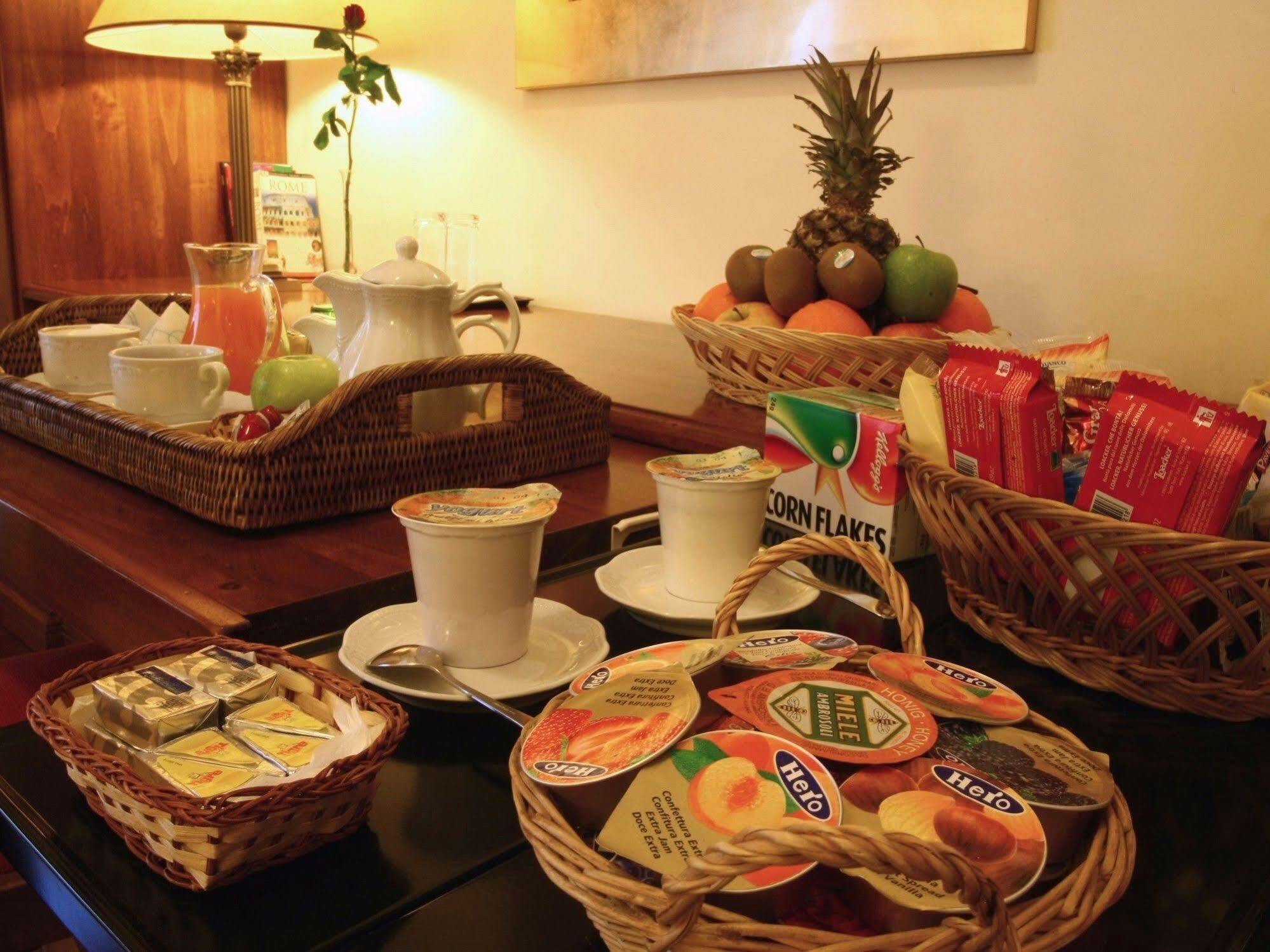 Bed and Breakfast Al Colonnato Di San Pietro à Rome Extérieur photo